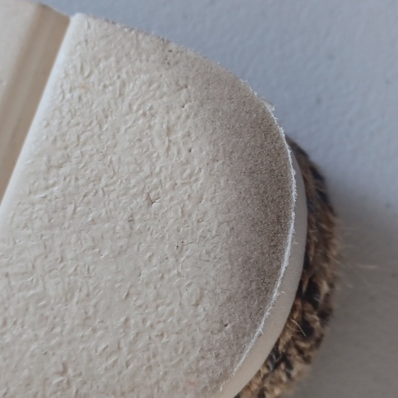 Kanna black leather womens wedge sandals with herringbone design, size 39 (8 1/2 - Picture 8 of 10